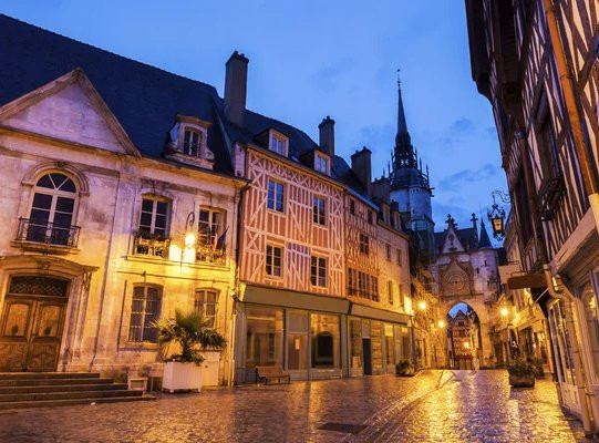 Investir sur Auxerre